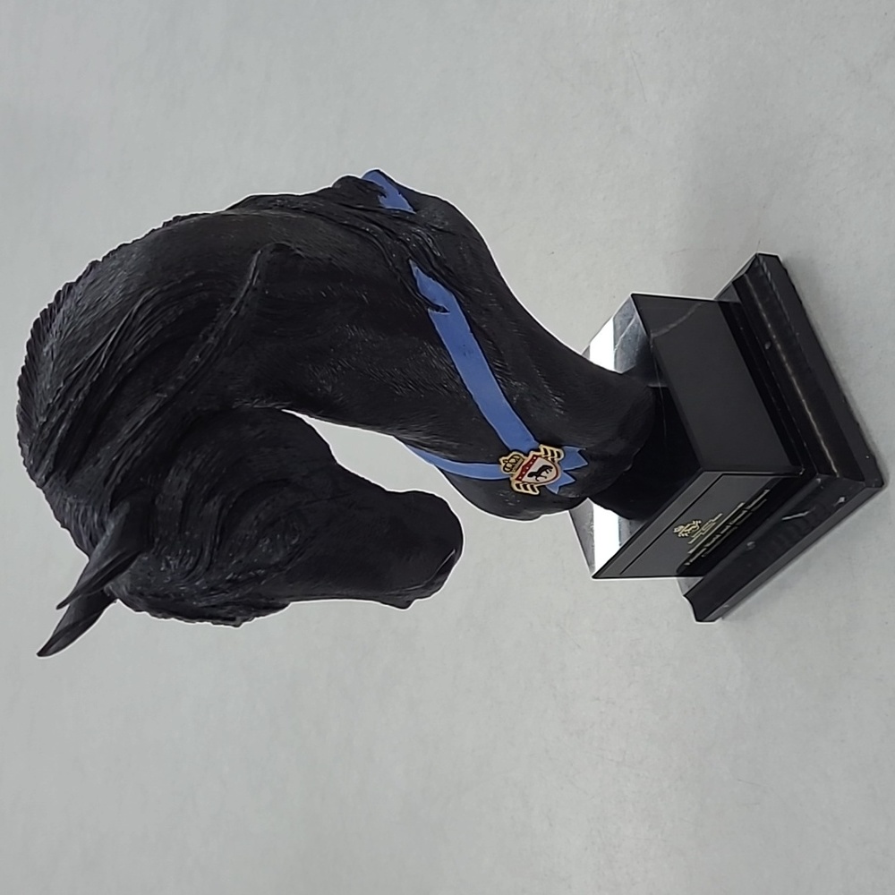 Carlos Estevez L.E. 2012 Championship Fresian Horse Bust Commemorative S…